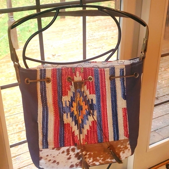 Myra Bag Southwest Leather CottonCarve Bucket Pockets Shoulder Bag NWOT - Picture 1 of 13